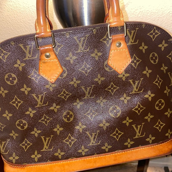 ❌Sold❌Authentic Louis Vuitton Alma Hand bag - Picture 6 of 15